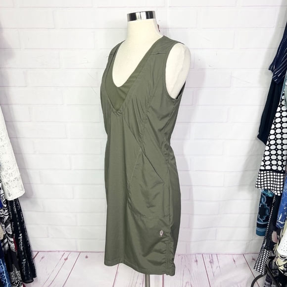 NWOT |•INDYGENA•| Hunter Green Activewear Dress Size Medium - Picture 4 of 16